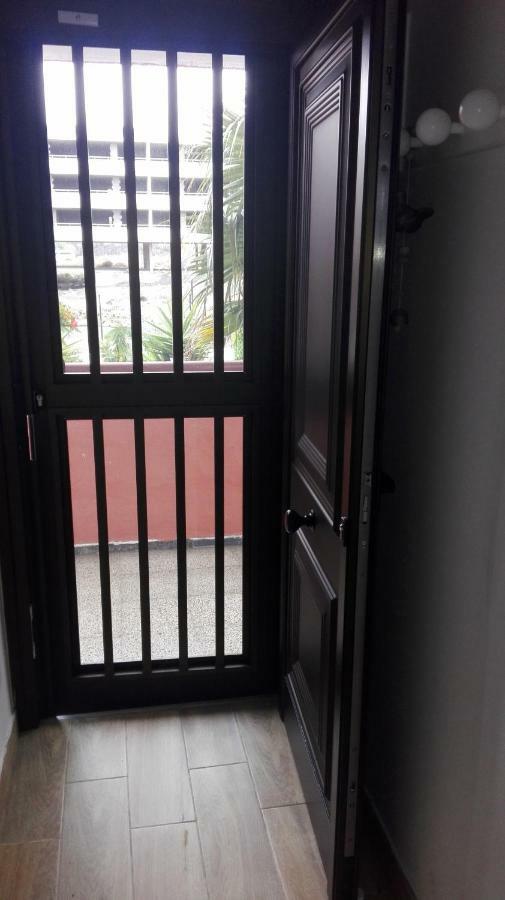 Montana Amarilla Apartamento Las Galletas Exterior foto